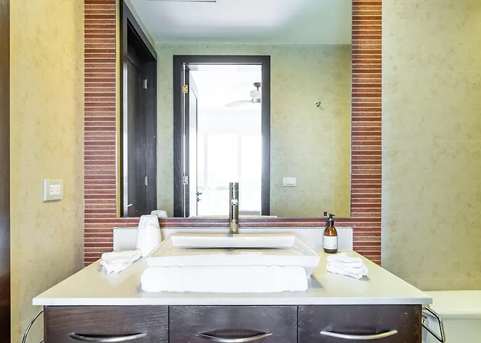 Casa Cielo Ocean View Penthouse Apartment *